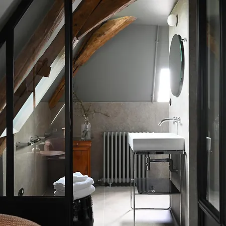 Les Pres Hotel