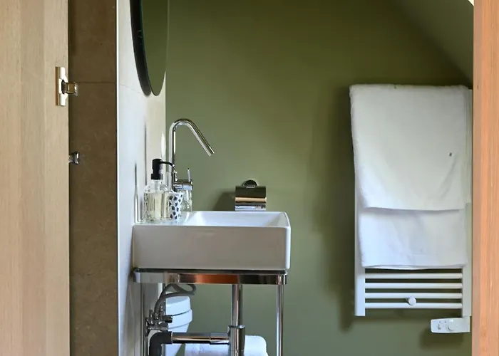 Les Pres Hotel Saint-Hilaire-le-Chatel